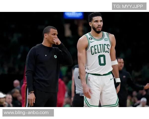 马祖拉强调塔图姆康复过程中的持续进展与稳步推进的重要性